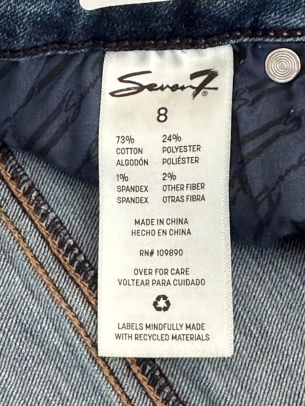 SEVEN7 Fray Hem Denim Shorts Medium Wash Size 8 NWT - Picture 11 of 12